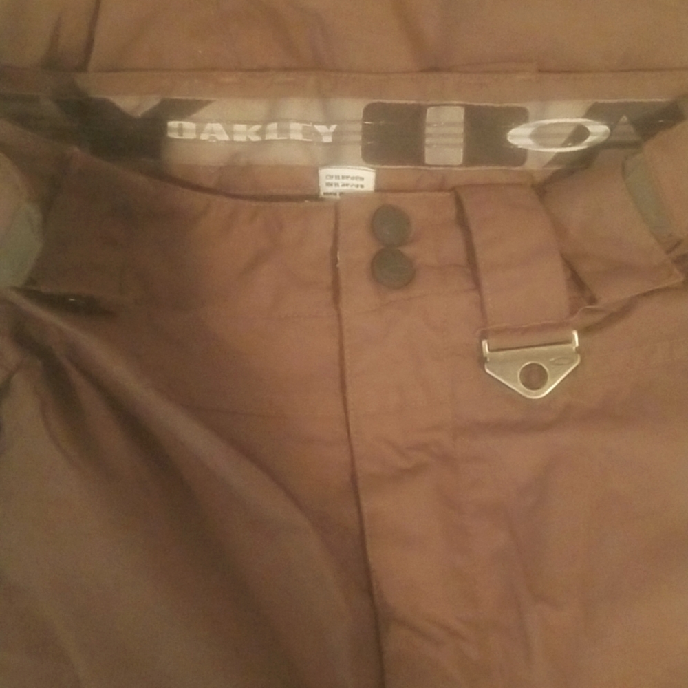 NWOT Oakley ski/snowboard pants